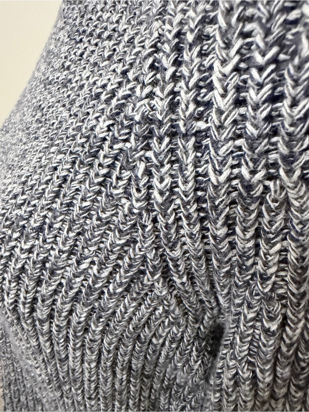 GAP Gray Marled Crewneck Sweater - Picture 6 of 8